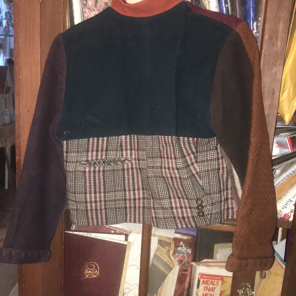 Ladies Short Soft Wool Patchwork Jacket With Butt… - image 3